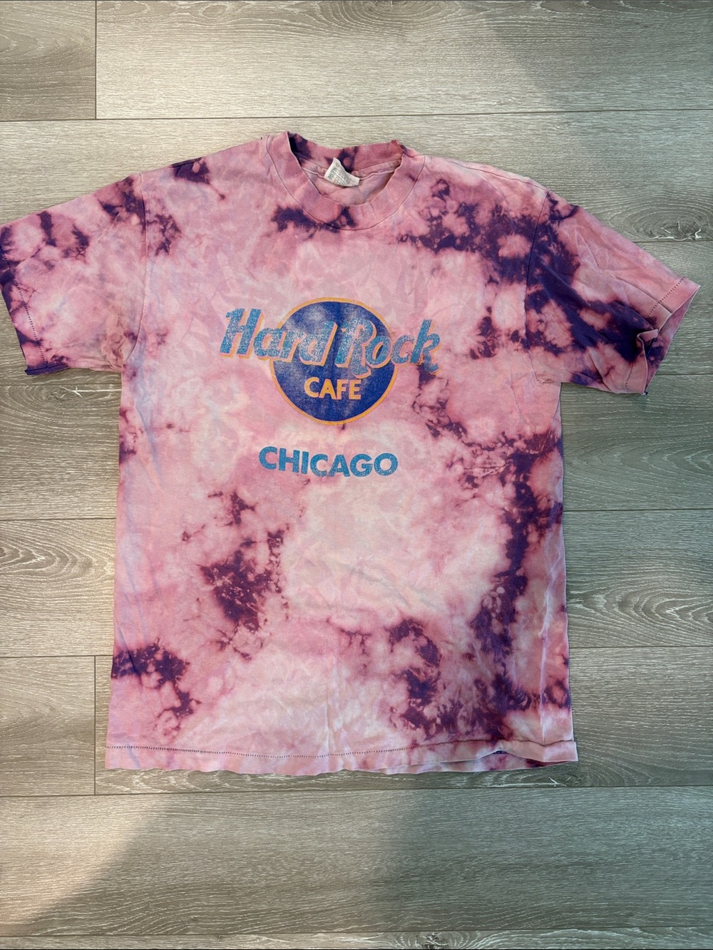Vintage Hard Rock Cafe Pink and Purple Tie-Dye Chicago T-Shirt